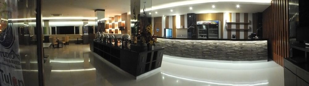 Studio Inn And Suites Semarang Bagian luar foto