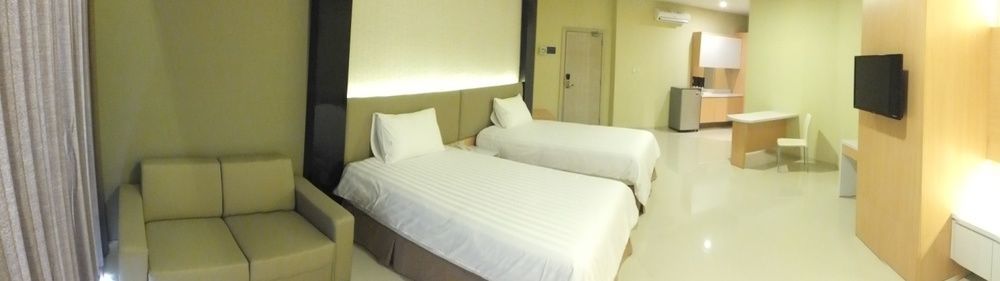 Studio Inn And Suites Semarang Bagian luar foto